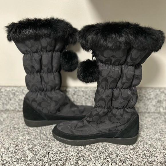 NEW! Authentic COACH THEONA signature black boot with rabbit fur trim. - Picture 4 of 8